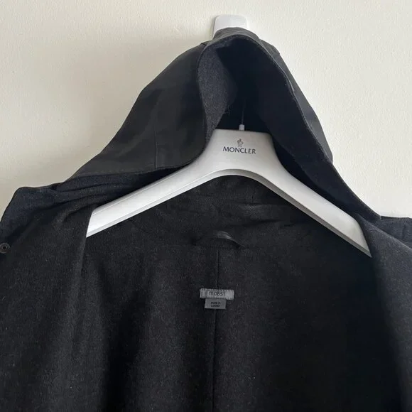 $600 M0851Hooded Waxed Cotton Zippered Black Jacket - Large - Picture 11 of 16
